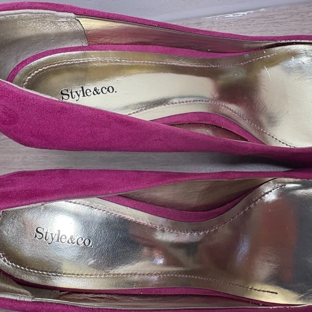 Style & Co Fuchsia Suede Peep Toe Heel/ Pumps | Size: 9.5